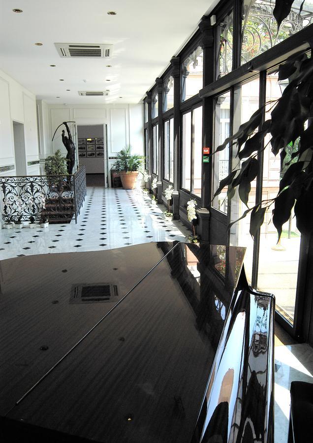 Grand Hotel Des Ambassadeurs Menton Exterior foto